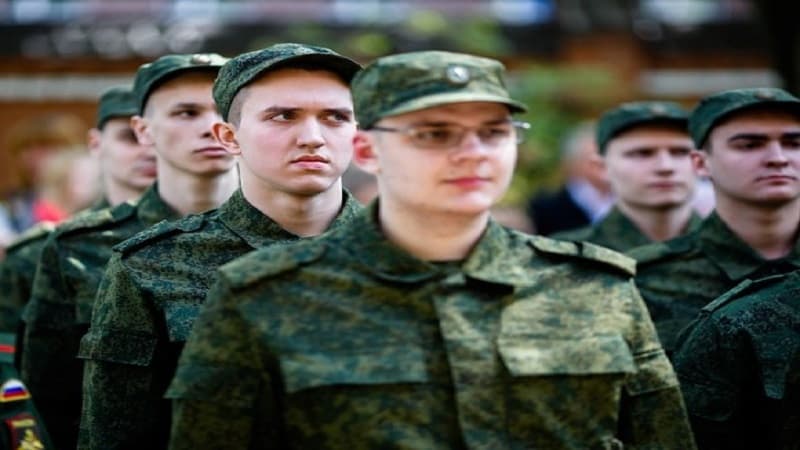 Putin vətəndaşların hərbi ehtiyat üçün yaş həddini qaldırdı
