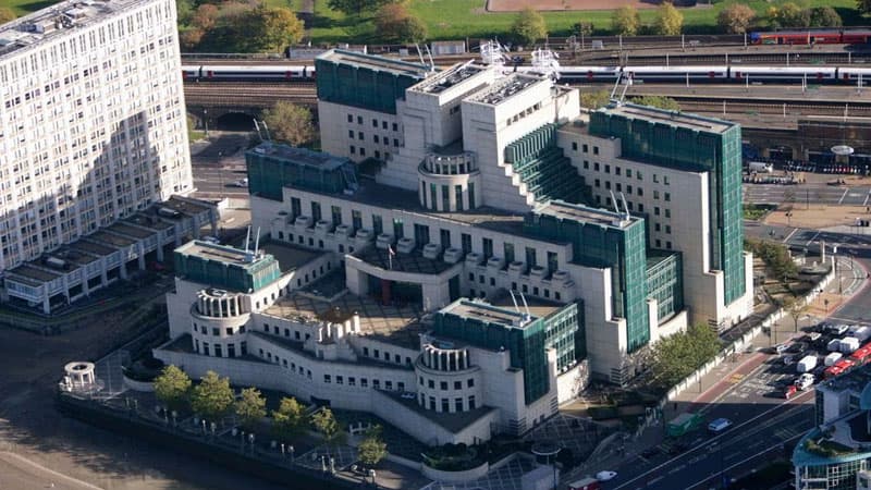 MI6-dan rusiyalılara müraciət: Müharibəyə son qoymaq üçün bizə qoşulun
