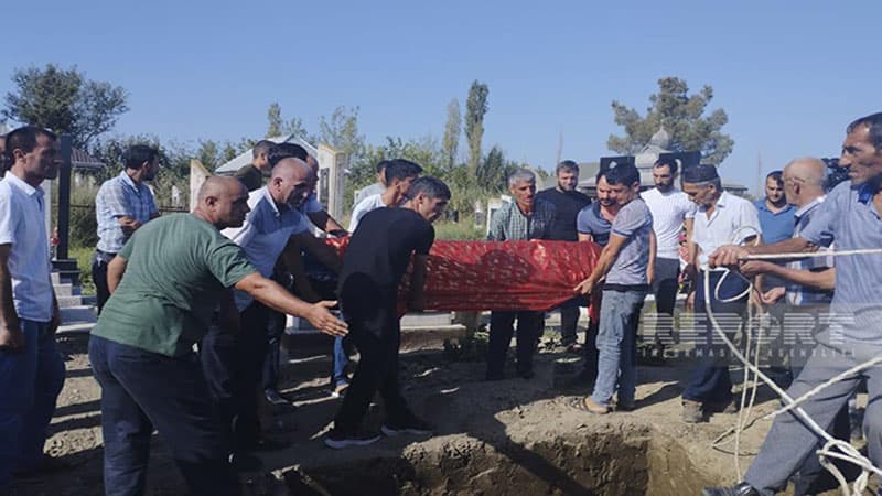 Ukraynada həlak olan azərbaycanlılar dəfn edildi (FOTO)