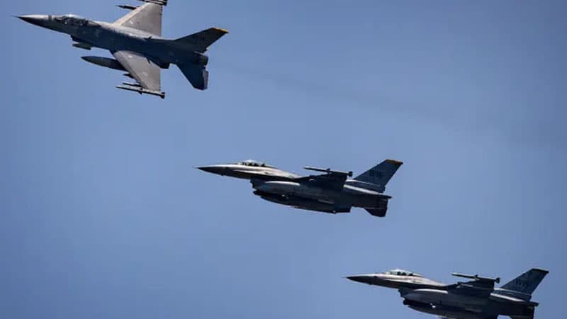 Bayden ukraynalı pilotlara F-16 təlimi keçmək üçün "yaşıl işıq yandırdı" – Pentaqon