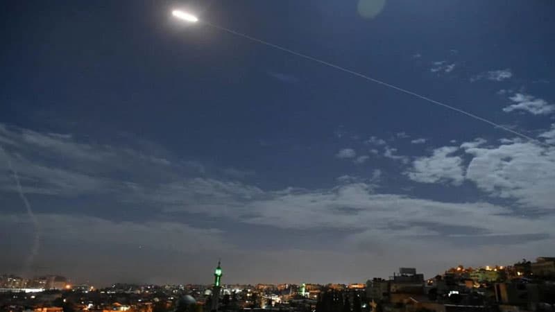 İsrail Suriyada Rusiyanın əsas hərbi hava bazalarından birinə zərbələr endirdi - "Reuters"