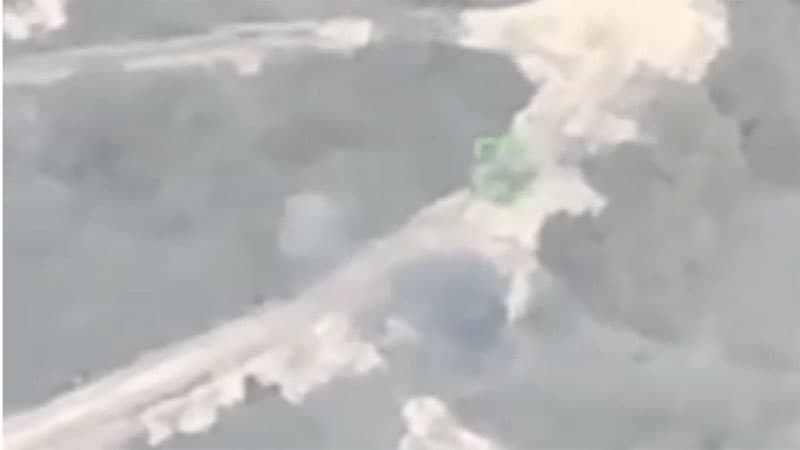 Ermənistan qüvvələrinə məxsus zirehli döyüş texnikasının məhv edilməsinin görüntüləri yayılıb (VİDEO)