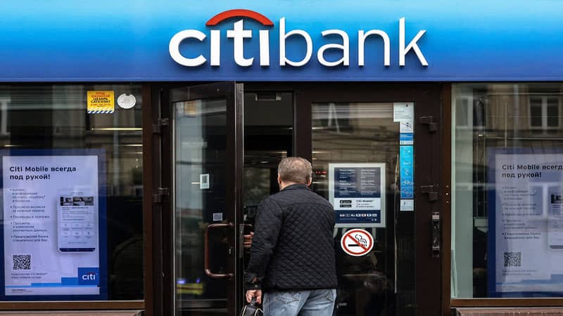Citibank Rusiyadakı bankomat şəbəkəsini bağlayır