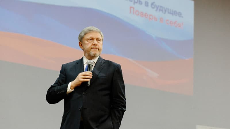 Putinlə görüşdə Yavlinski Ukrayna ilə danışıqlarda öz vasitəçiliyini təklif etdi
