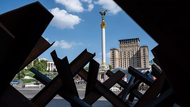 "Ukrayna çox gec olmadan Rusiya ilə barışıq axtarmalıdır" - NYT