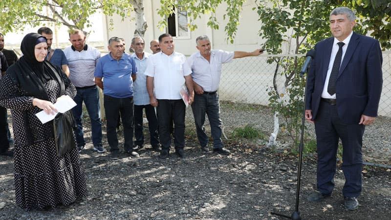 "Açıq mikrofon"da Salyan rayonunun sahibkarları dinlənildi
