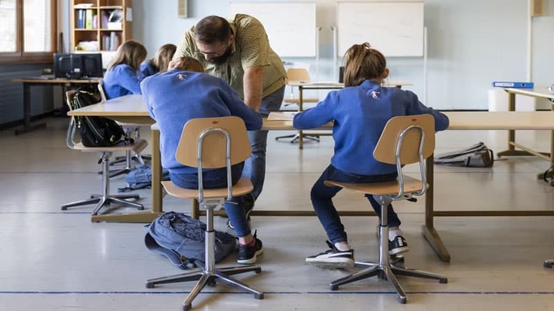 İsveçrə ukraynalı qaçqınlara evlərinə qayıtmaları üçün 4,4 minə qədər pul ödəyəcəyək