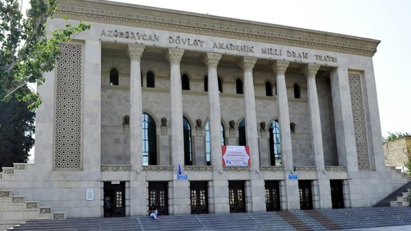 “Azdrama”da növbəti qalmaqal – 10-a yaxın işçi teatrdan qovuldu