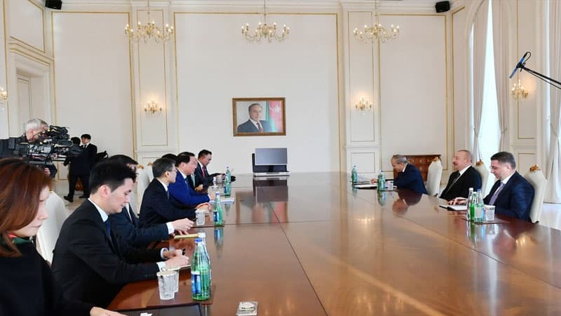 Prezident Koreya Ticarət və Sənaye Palatasının sədrini qəbul etdi (YENİLƏNİB)