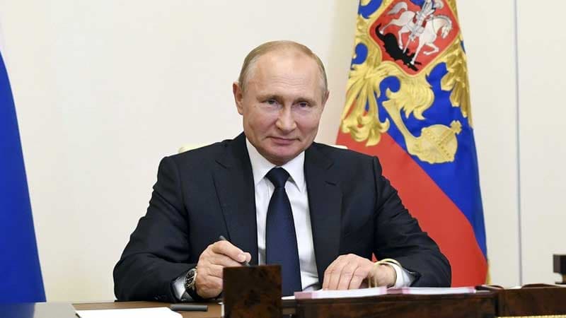 Putin: "Polşa Ukraynaya verilən torpaqları geri qaytarmaq istəyir"