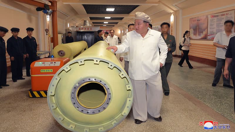 Kim Çen İn Cənubi Koreyanı məhv etməyə hazır olduqlarını açıqladı