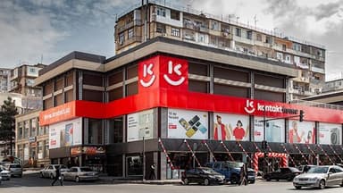"Kontakt Home"un mağazasından bahalı mobil  telefon oğurlandı