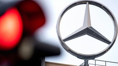 "Mercedes-Benz" Almaniyadakı bütün avtosalonlarını satışa çıxardı