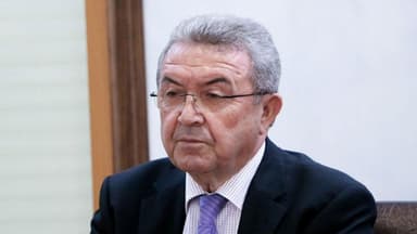 "Orta məktəblərdə və universitetlərdə liftlər yığışdırılmalıdır” - Misir Mərdanov