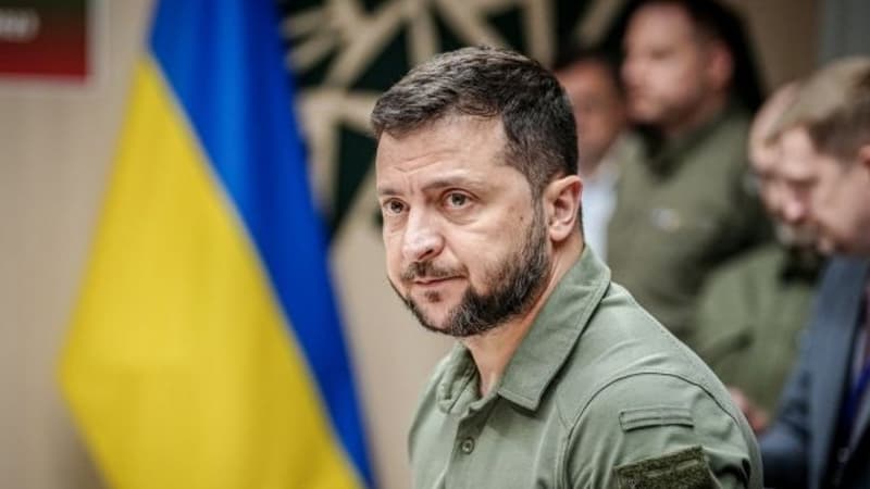 Zelenski: "Bir gün özümə sual verməli olacam: mən kiməm?"