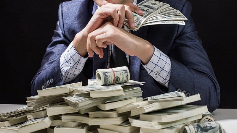 Köhnə buraxılışlı olan dollar əlinizdə yana bilər (VİDEO)