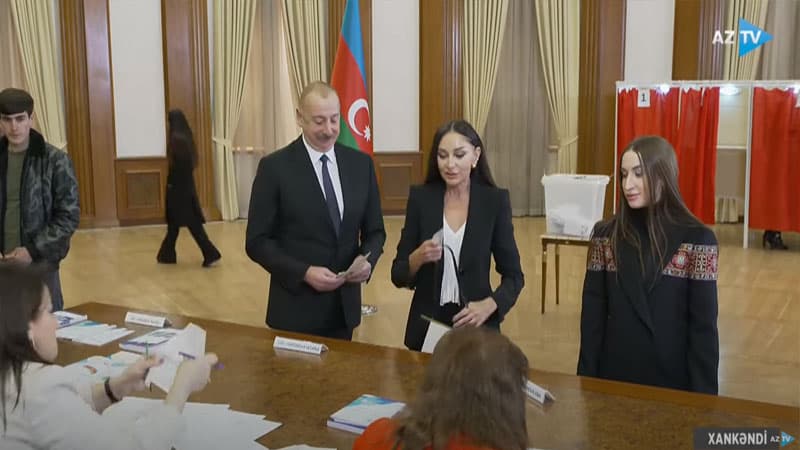 Tarixdə bir ilk: Azərbaycan Prezidenti ailəsi ilə Xankəndidə... (VİDEO)
