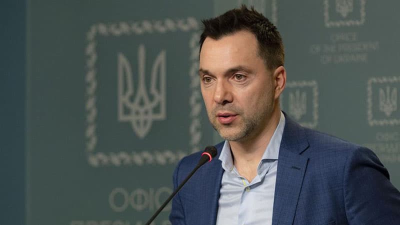 Moskva məhkəməsi Arestoviçi qiyabi həbs etdi