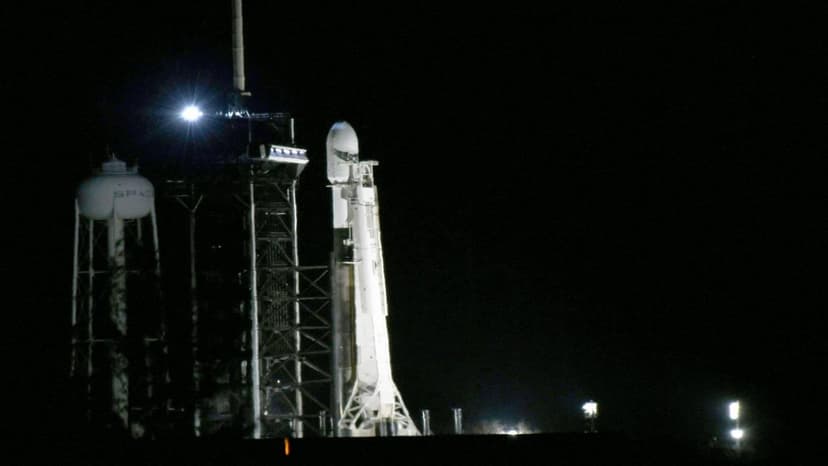 "SpaceX" Aya “Nova-C” planetlərarası stansiya buraxdı