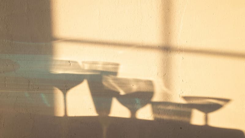 Antibiotik qəbul edərkən spirtli içki içmək olar? - Narkoloq