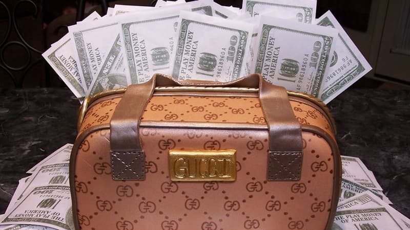 "Gucci" satışları Çində kəskin azaldı, "Kering" 8 milyard dollar itirdi
