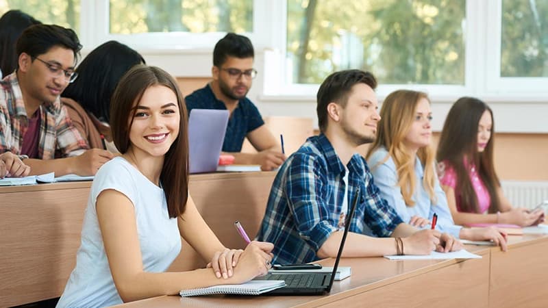"Pilgrim Education" şirkəti vətəndaşları aldadıb? - Xaricdə təhsillə bağlı qalmaqal