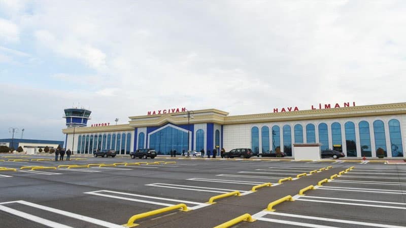 “Naxçıvan” aeroportu AZAL-ın tabeliyinə verildi