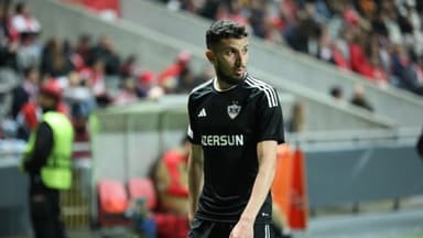 "Qarabağ" ulduz futbolçusu ilə bağlı qərar verdi