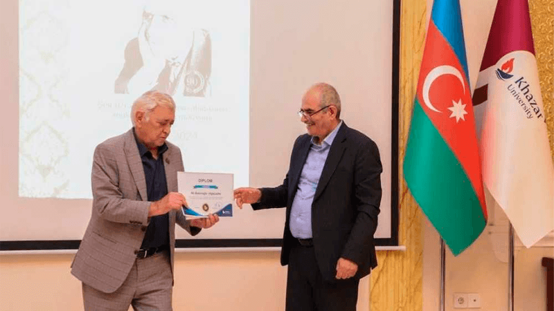 Əsrin poeziyası, yaxud həyatın poetik fəlsəfəsi