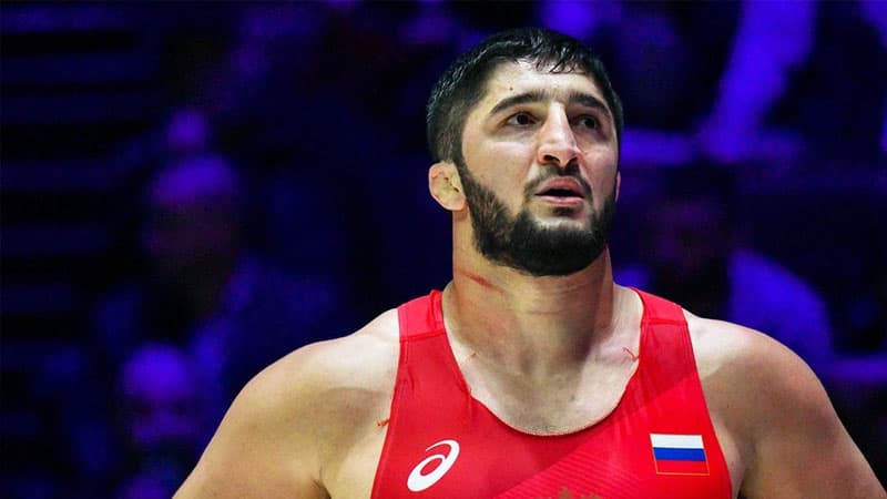 Rusiyalı ikiqat olimpiya çempionu Bakıya buraxılmadı