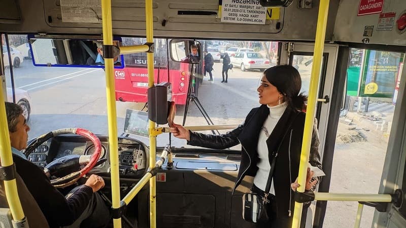 Azərbaycanda bu şəxslər bütün avtobuslardan pulsuz istifadə edə bilər (RƏSMİ)
