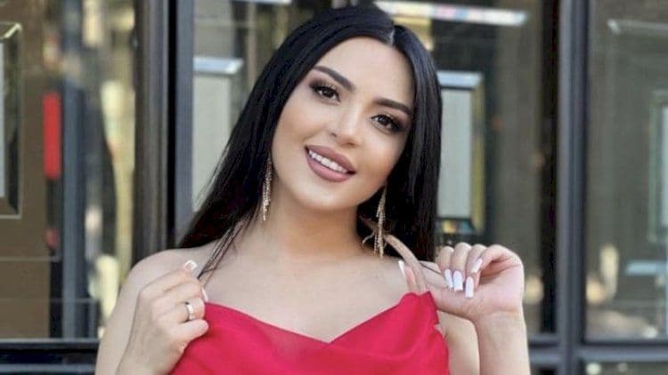 Vəfa Şərifovanın külli miqdarda olan aylıq gəliri
