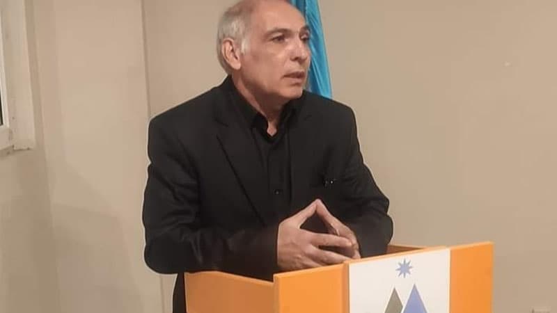 Natiq Ulubəy İsa Qəmbərlə mübarizədən geri çəkildi
