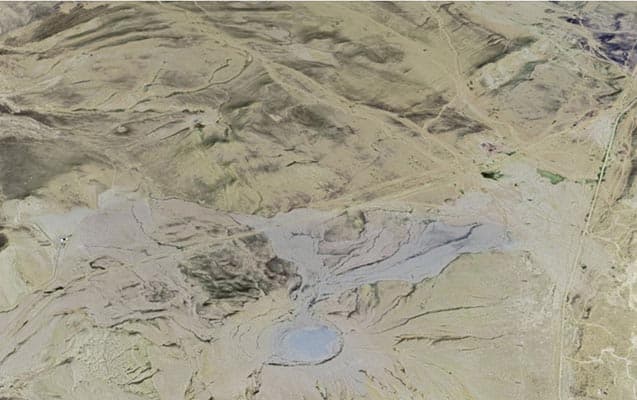 Bakı yaxınlığında vulkan: Güzdək Bozdağı palçıq vulkanı püskürdü