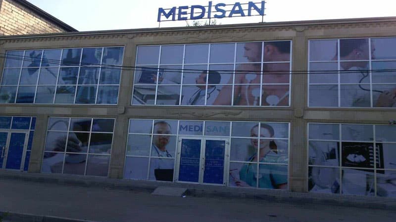 "Medisan Tibb Mərkəzi"nin rəhbərinin otağından 8750 oğurlandı
