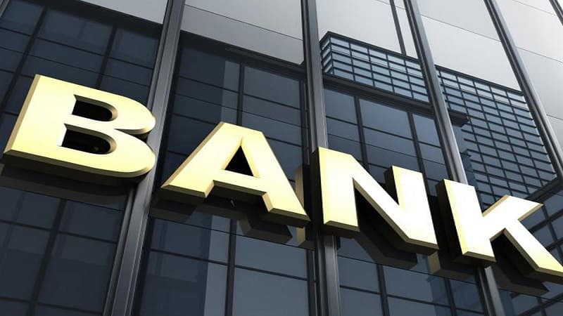 Azərbaycanda bu bank fəaliyyət istiqamətini dəyişdirir