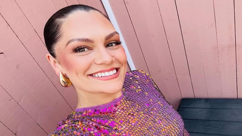 Müğənni Jessy J-yə psixi pozğunluq diaqnozu qoyuldu: "Bütün həyatım fərqli idi"