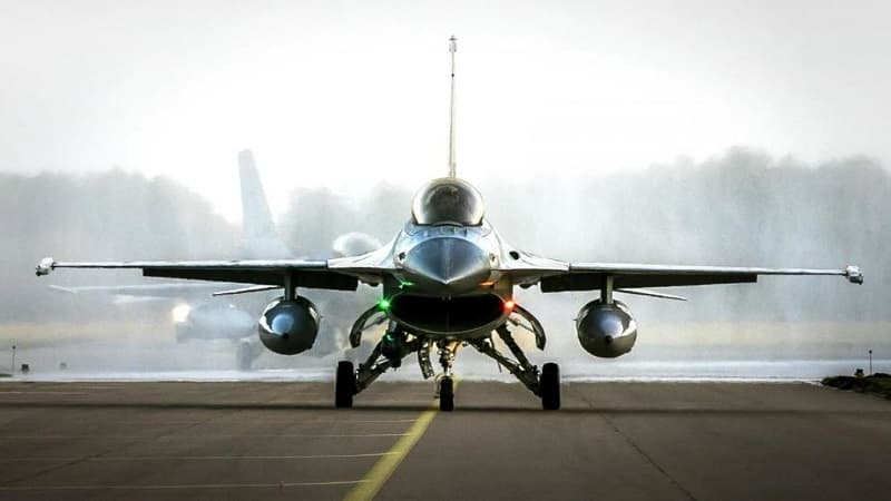 Ukraynada F-16-nı idarə etməyi öyrənmiş neçə pilot  var? - The Telegraph