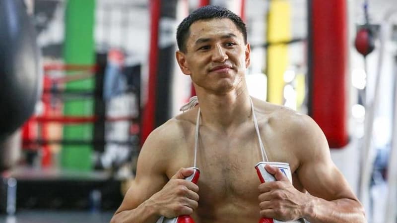 Qazaxıstanın məğlubiyyətsiz boksçu zorlamada ittiham olunur