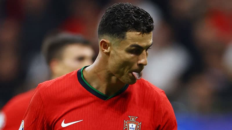 Ronaldo millidən kortəbii şəkildə gedəcək