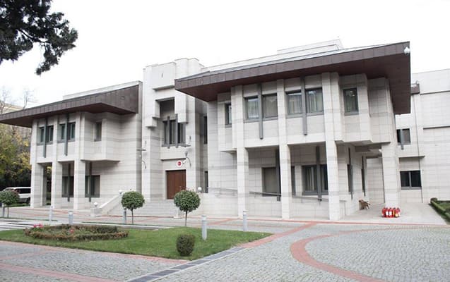 Türk liseyində Azərbaycan dilinin keçirilməyəcəyi ilə bağlı xəbərə səfirlikdən reaksiya