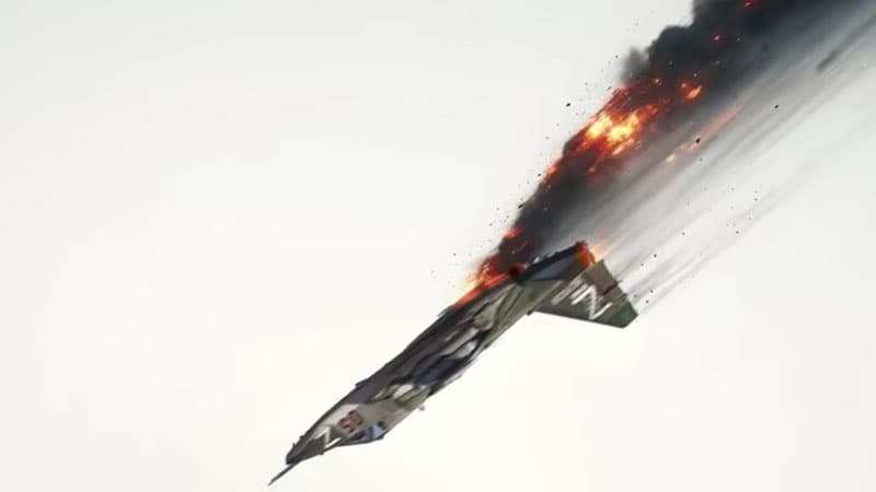 Ukrayna zenitçiləri Rusiyaya məxsus Su-25-i vurdu (VİDEO)