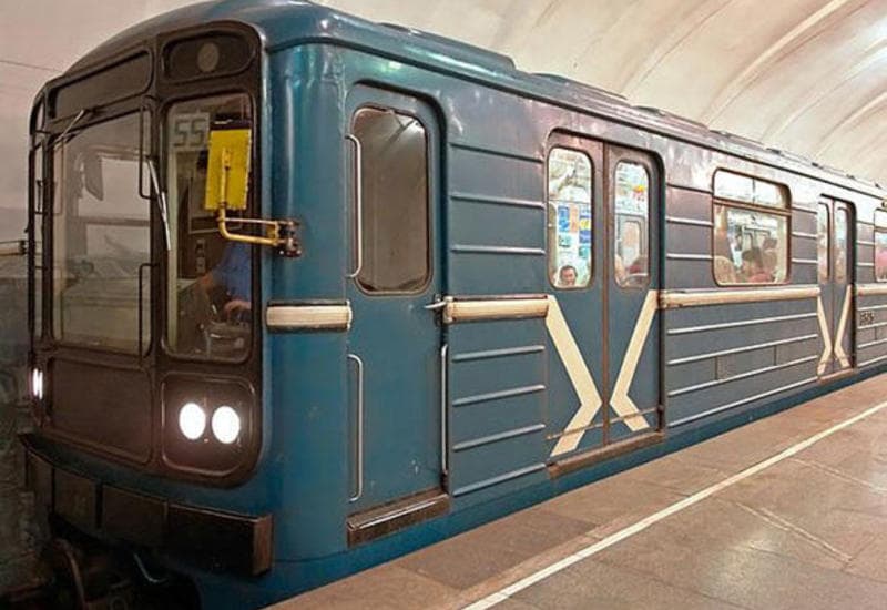 Bakı metrosu köhnə qatarlardan nə vaxt azad olacaq? (VİDEO)