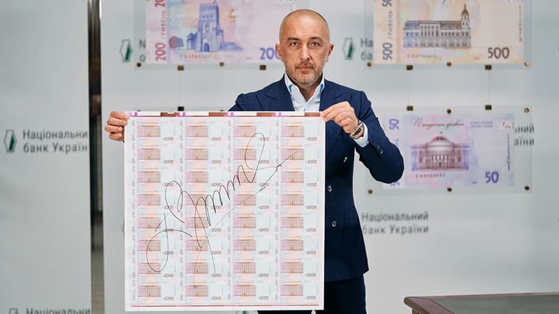 Ukrayna əskinaslarında “Slava Ukraini! Geroyam Slava! şüarı yazılacaq