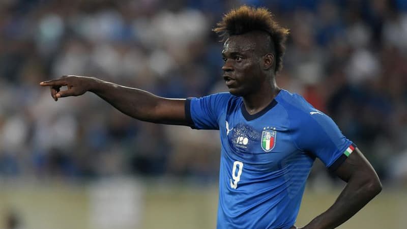 Mario Balotelli Bolqarıstan klubuna keçir
