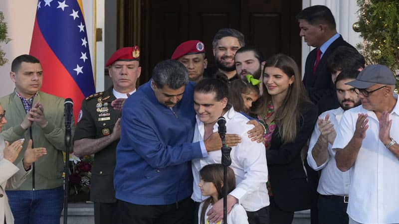 Venesueladan Maduronun təyyarəsinin ələ keçirilməsinə reaksiya