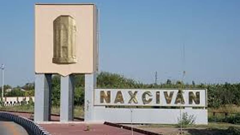 İşdən çıxarılan icra başçısının müavini məhkəməyə üz tutdu