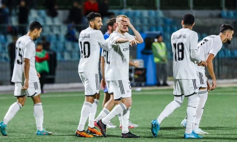 "Qarabağ"ın heyətində bu futbolçuya hədiyyə verildi