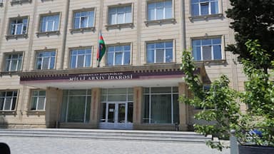 AXC tədqiqatçısı Milli Arxiv İdarəsindən narazıdır: "Foto skanı 5 manat olub"