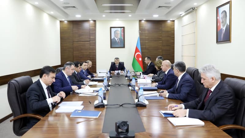 Məhkəmə-Hüquq Şurasının növbəti iclası keçirildi